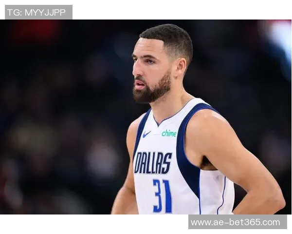 克莱三分表现平平仅得13分下半场未能得分球队双加时遗憾落败 克莱三分表现平平仅得13分下半场未能得分球队双加时遗憾落败