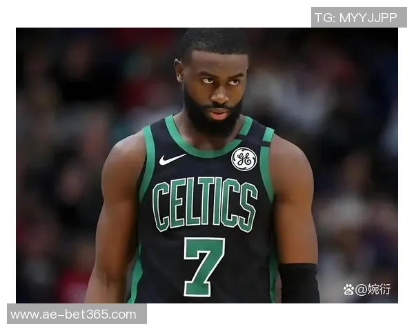 杰伦布朗第三节火力全开8投4中并罚球全中狂砍17分助力球队反击